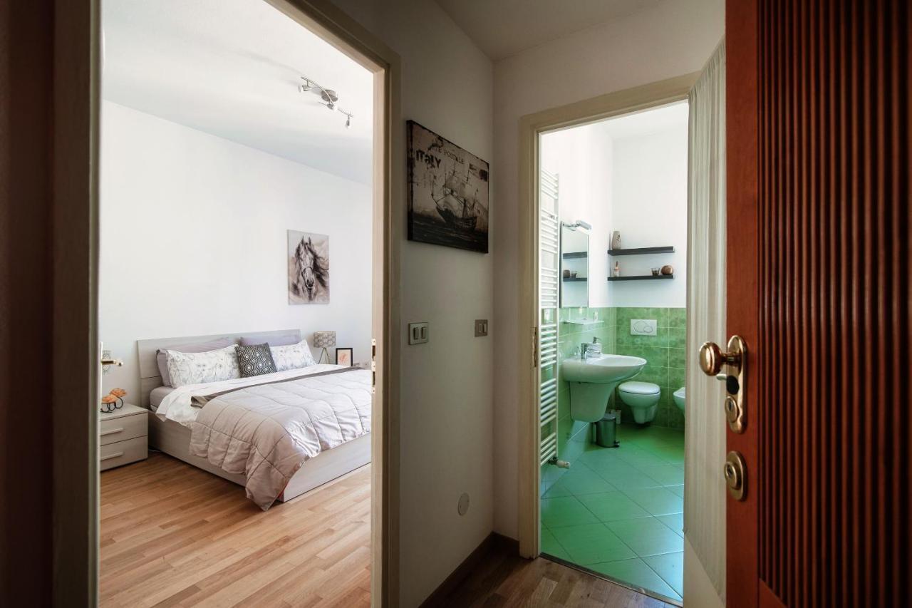 Anna'S Home Super Cozy Flat, With A/C, High Speed Wifi, Near The Lake And Public Transport Комо Екстериор снимка